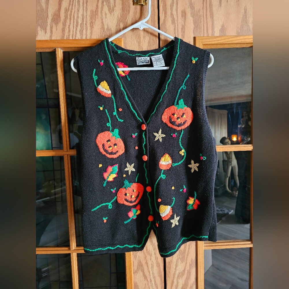 1990s basic brand halloween sweater vest